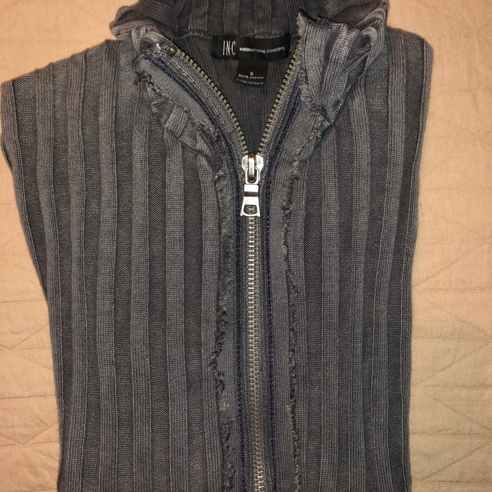International Concepts Men’s fitted zip sweater